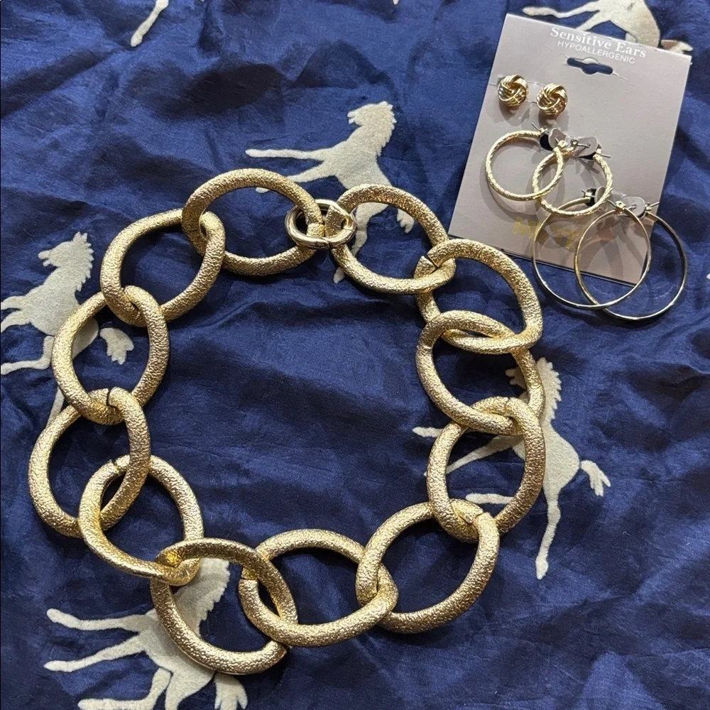 Brand New Gold Tone Textured Chunky Link Chain Necklace & Hoop Earrings Set